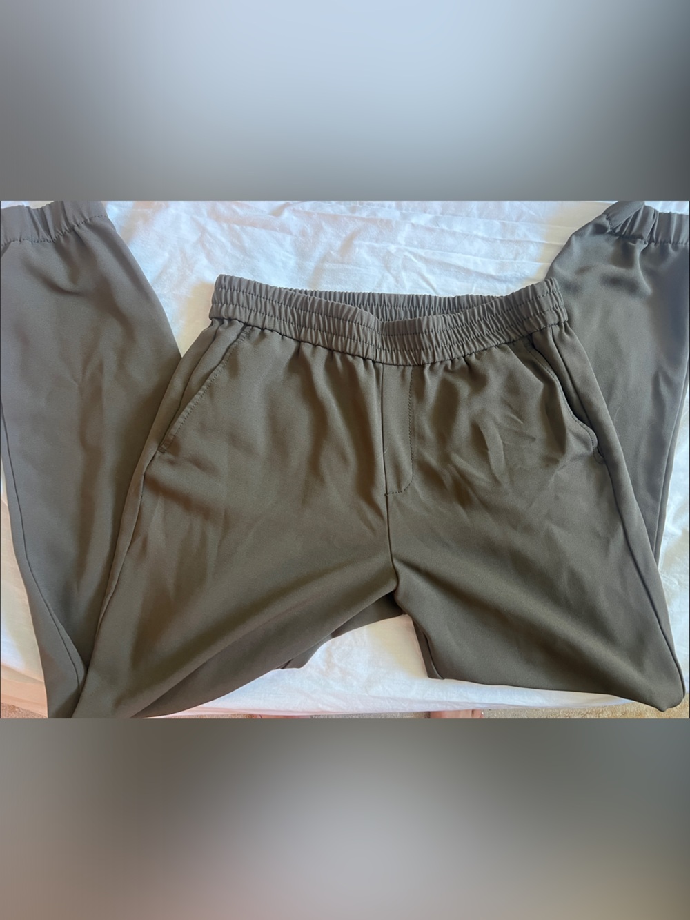 Banana Republic Olive Green Pull-On Athletic Shorts